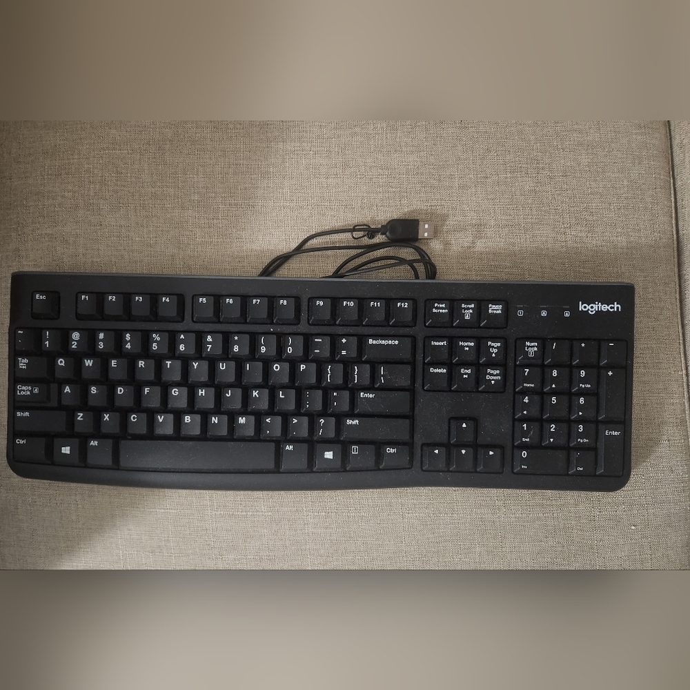 Logitech USB Keyboard - Picture 3 of 5